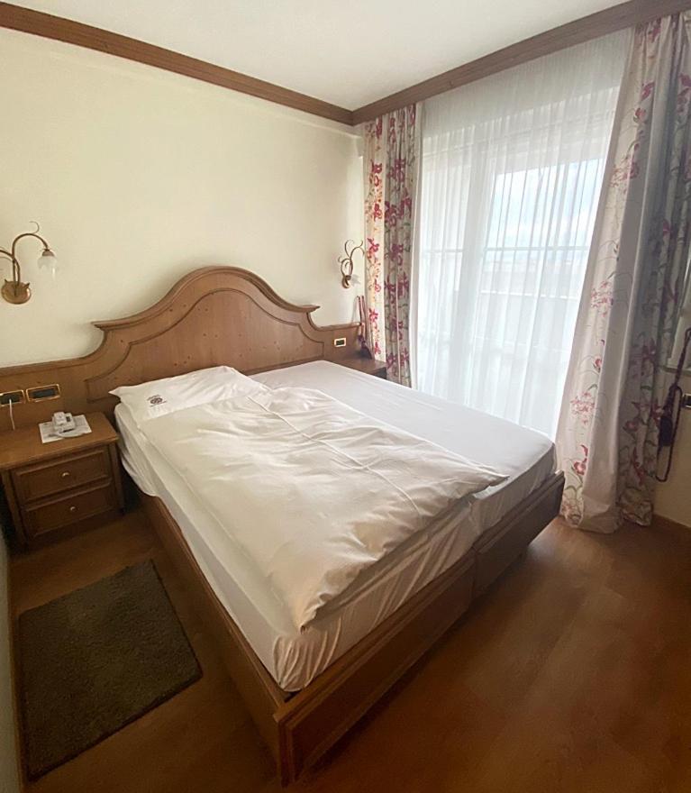 Hotel Comfort Erica Dolomiti Val D'Adige ซาลอร์โน ภายนอก รูปภาพ
