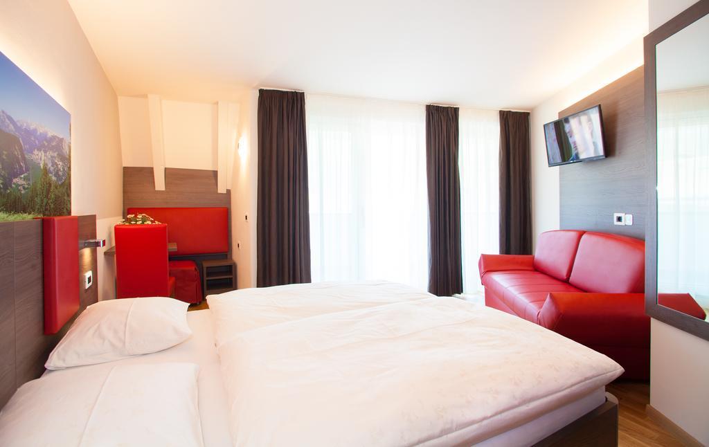 Hotel Comfort Erica Dolomiti Val D'Adige ซาลอร์โน ภายนอก รูปภาพ