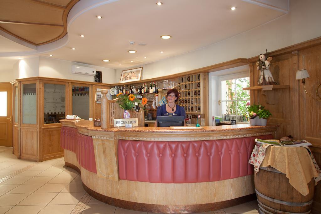 Hotel Comfort Erica Dolomiti Val D'Adige ซาลอร์โน ภายนอก รูปภาพ