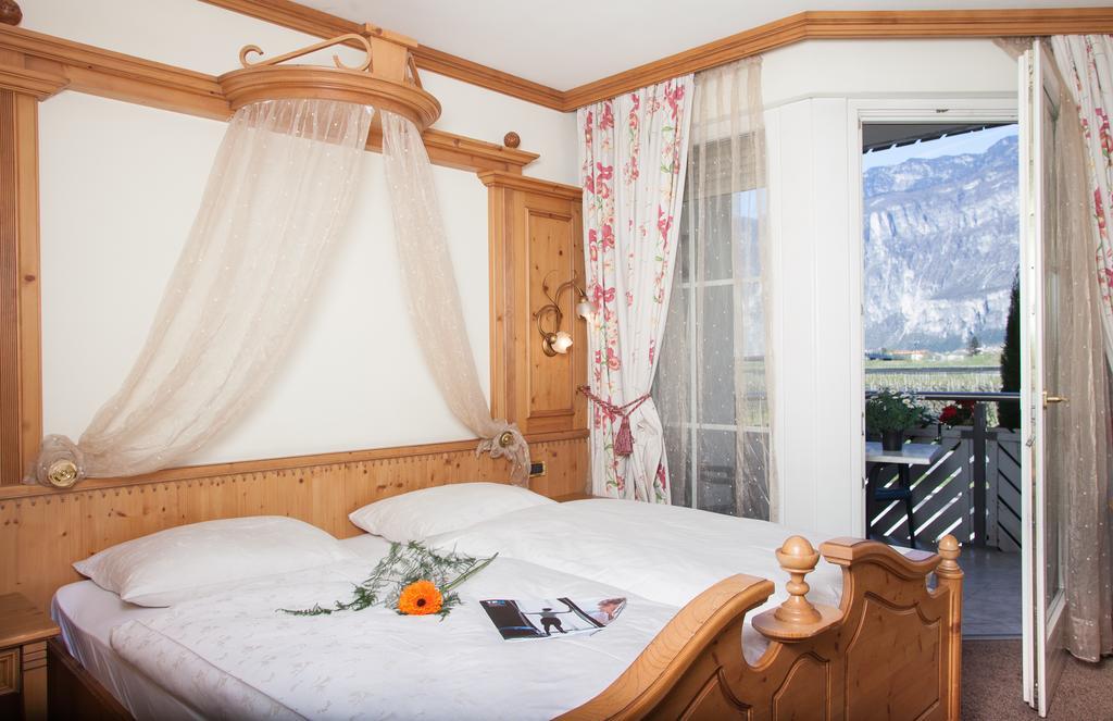 Hotel Comfort Erica Dolomiti Val D'Adige ซาลอร์โน ภายนอก รูปภาพ