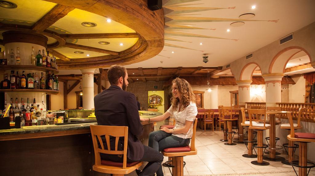 Hotel Comfort Erica Dolomiti Val D'Adige ซาลอร์โน ภายนอก รูปภาพ