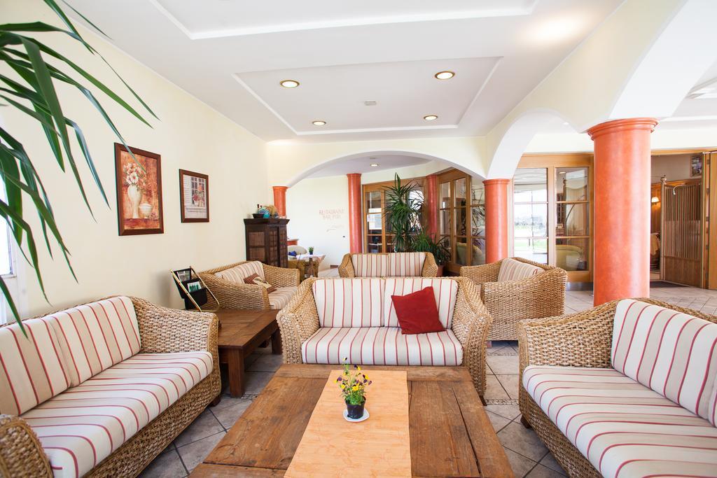 Hotel Comfort Erica Dolomiti Val D'Adige ซาลอร์โน ภายนอก รูปภาพ