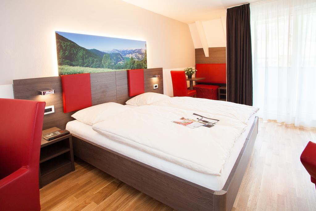 Hotel Comfort Erica Dolomiti Val D'Adige ซาลอร์โน ภายนอก รูปภาพ