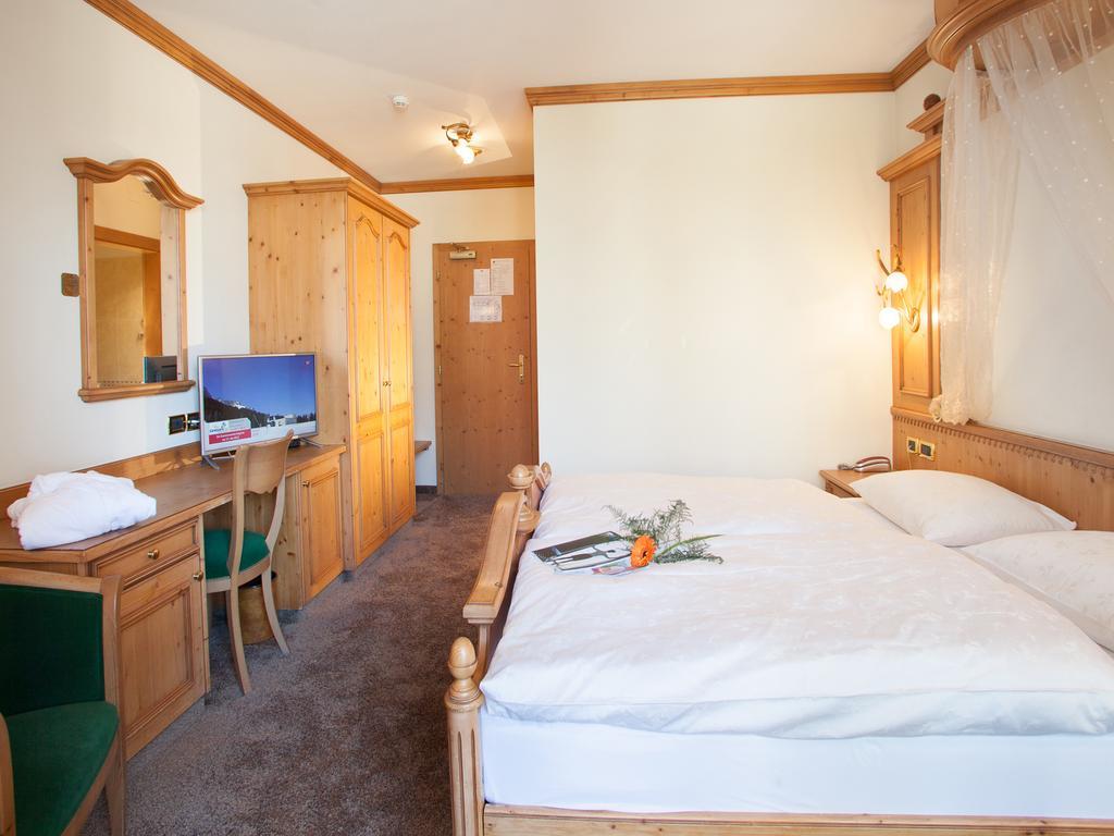 Hotel Comfort Erica Dolomiti Val D'Adige ซาลอร์โน ภายนอก รูปภาพ